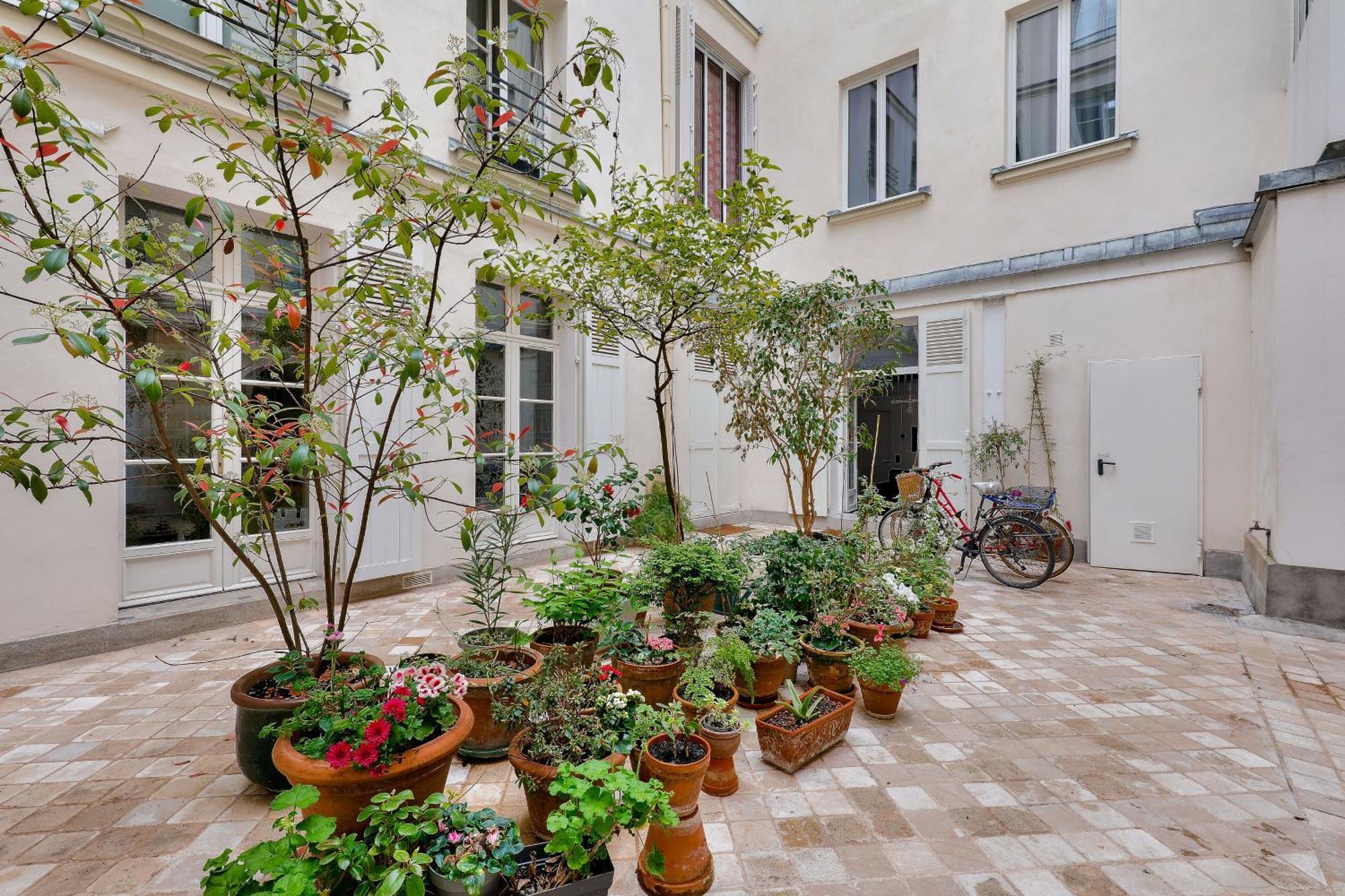 Paradise In The Center Of Paris - Le Marais Exterior photo