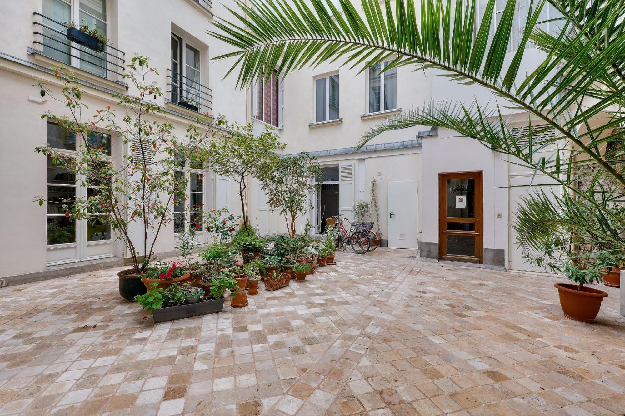 Paradise In The Center Of Paris - Le Marais Exterior photo
